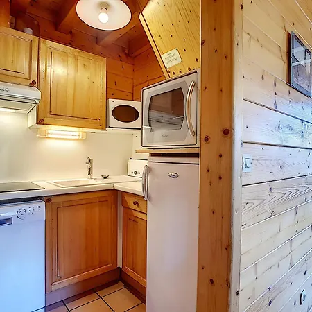 Demi-chalet Cosy A Pour 6 Pers, Cheminee, Animaux Admis, Wifi - Fr-1-818-102 La Clusaz